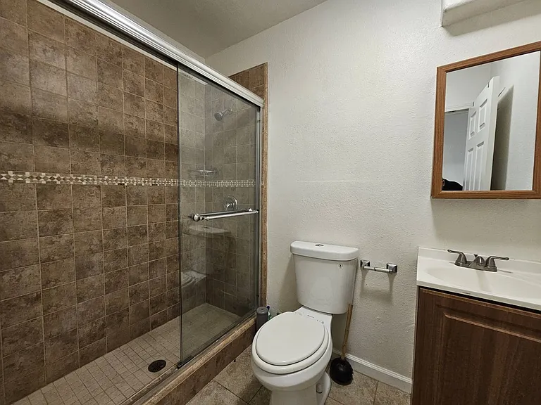 2310 Ellendale Pl #1388 — Photo 6
