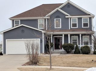 1973 Chippewa Ct, Grafton, WI 53024