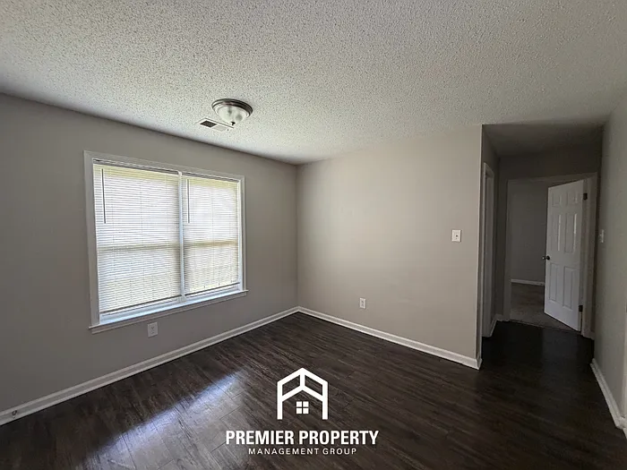 6911 Daneman Dr — Photo 3