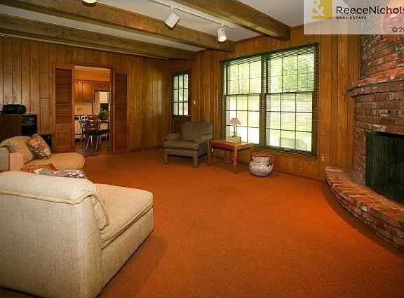 5th image of 9407 Somerset Dr