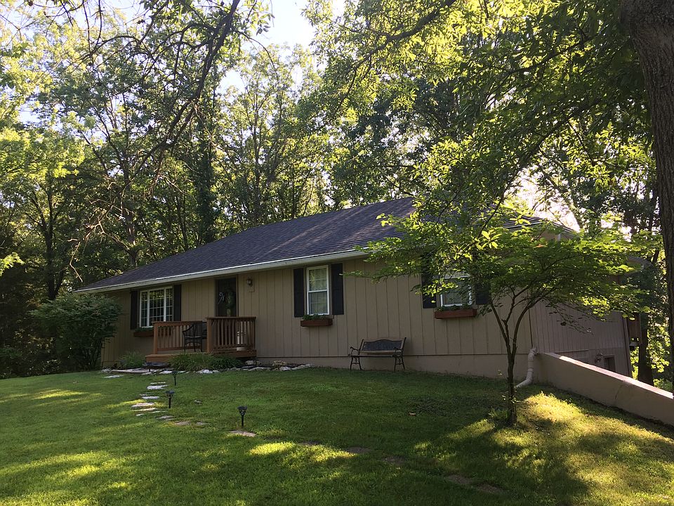 2nd image of 16950 N Edgeview Rd