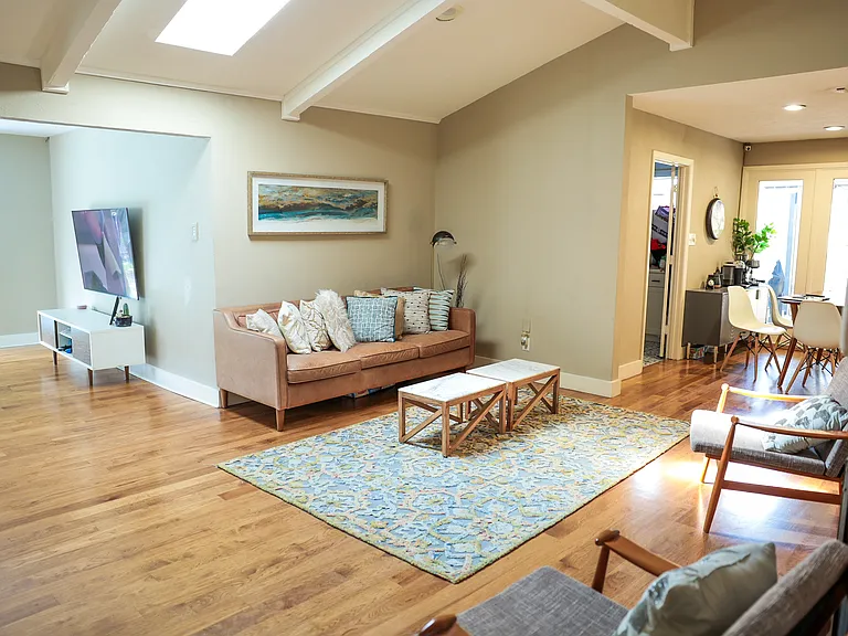 2937 Forest Hills Ln — Photo 41