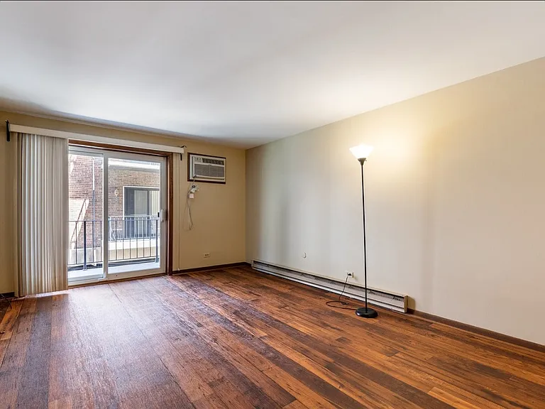 2325 N Neva Ave #104B — Photo 11