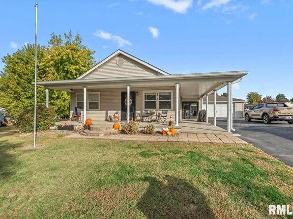 203 W Faithorn, Divernon, IL 62530