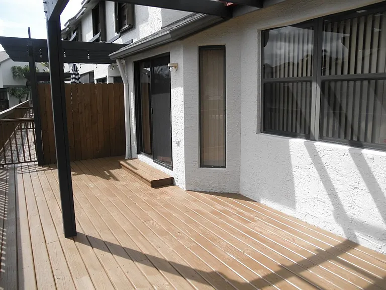 1004 Landings Blvd — Photo 22