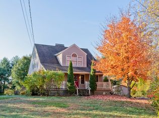 15 Molloy Ave, Hatfield, MA 01038