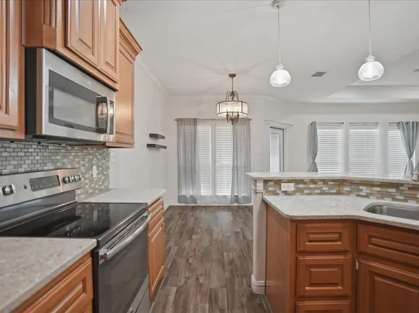 7166 Lake Placid Dr, Corpus Christi, TX 78414