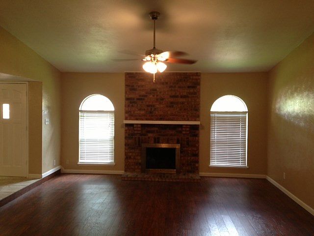 2nd image of 5016 Stanley Dr