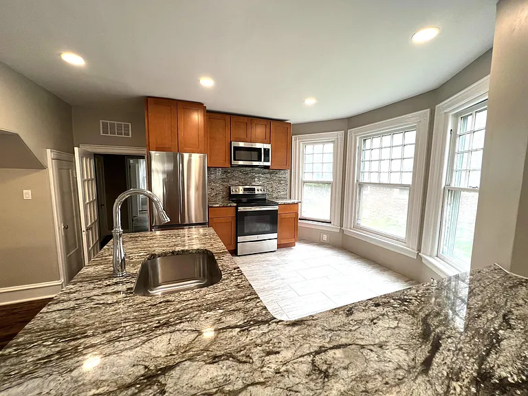 506 W Harvey St #1 — Photo 6
