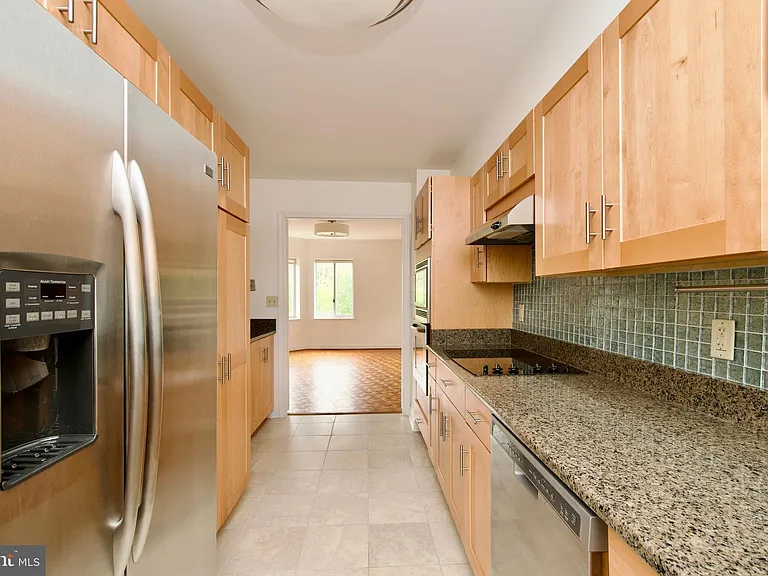 1250 S Washington St #218 — Photo 17