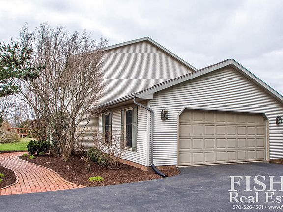 5th image of 135 Florence Dr