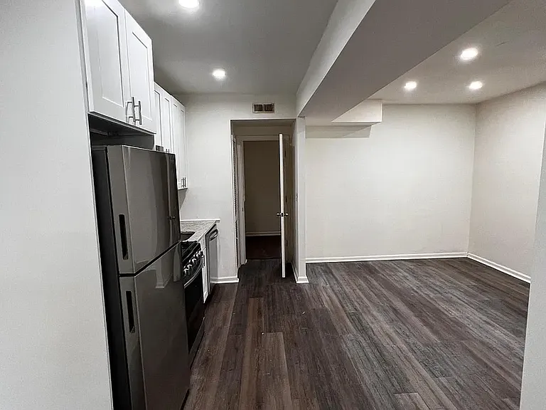 1522 V St SE #4 — Photo 13