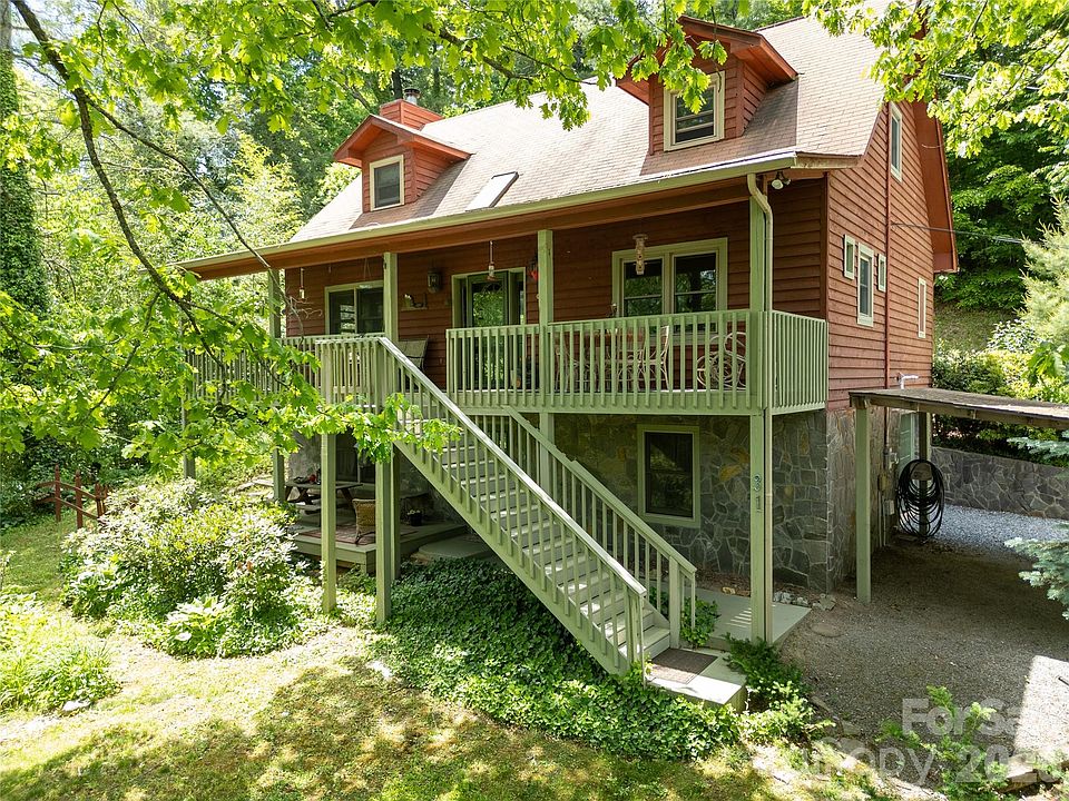 1st image of 31 Valley Cove Pl