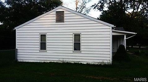 5th image of 235 Hillsdale Dr