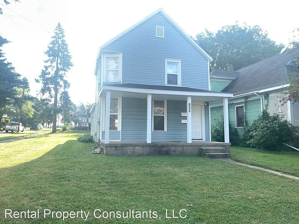 1st image of 852 College Ave NE #1