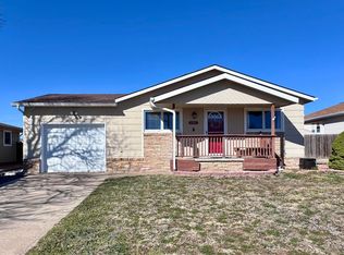 1307 E 32nd St, Hays, KS 67601
