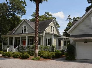 34 Ridge Rd, Beaufort, SC 29907