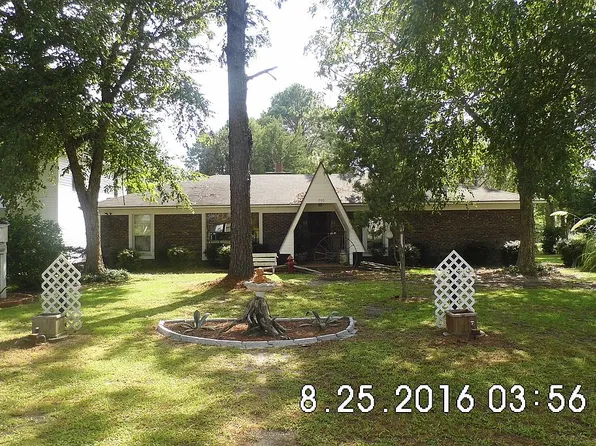 790 Jekyll Rd, Baxley, GA 31513