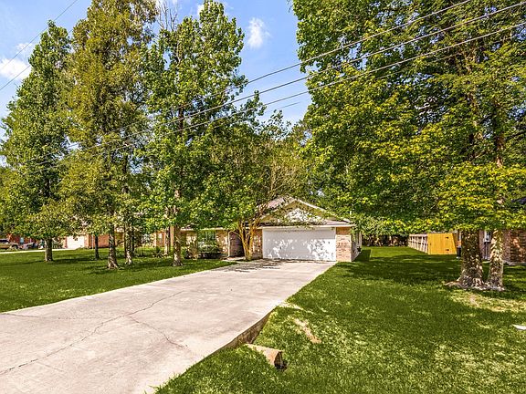 2nd image of 811 Carson Dr