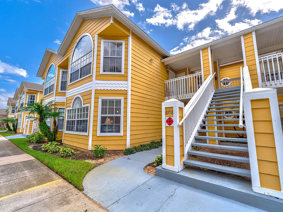 8718 Rain Forest Pl