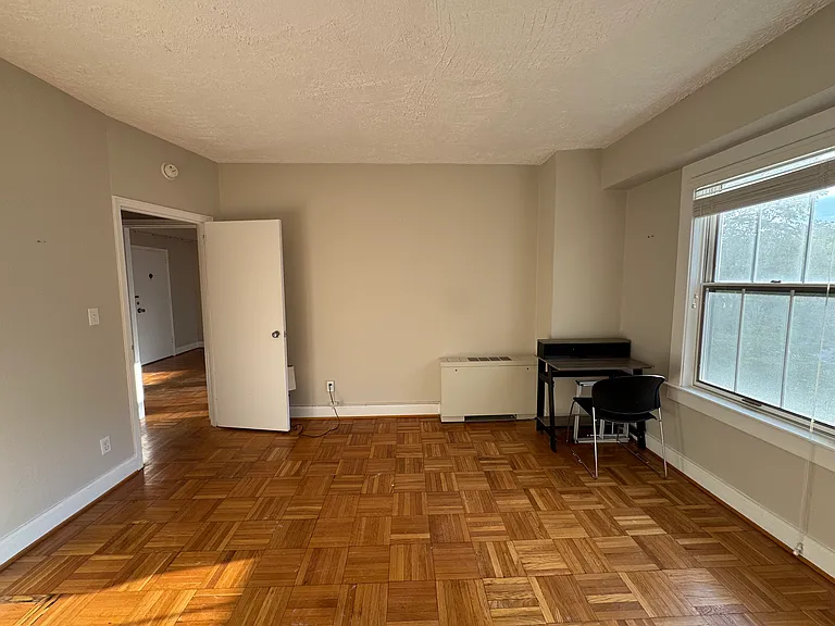 3901 Cathedral Ave NW #302 — Photo 4