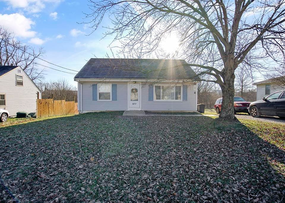 1st image of 977 Colony Drive