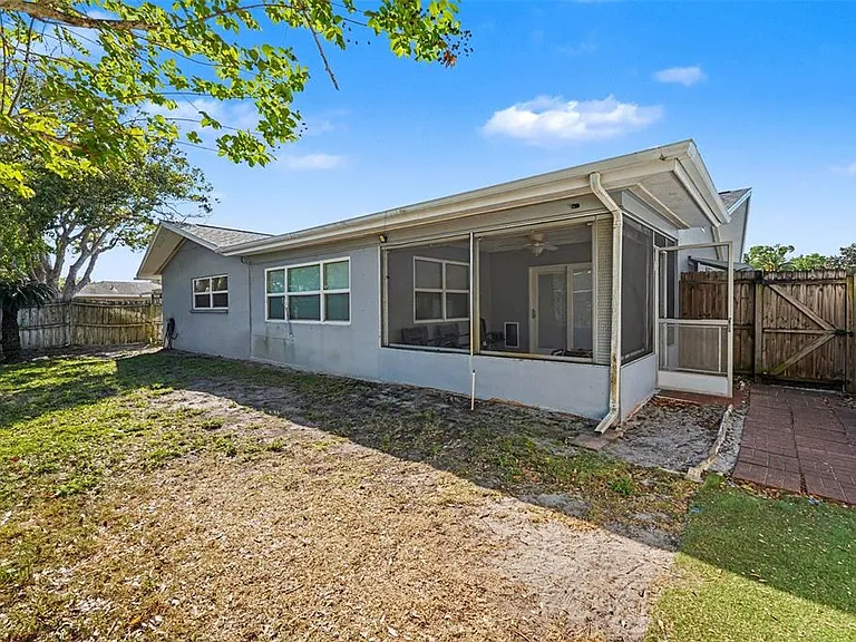 2561 Blackwood Cir — Photo 22