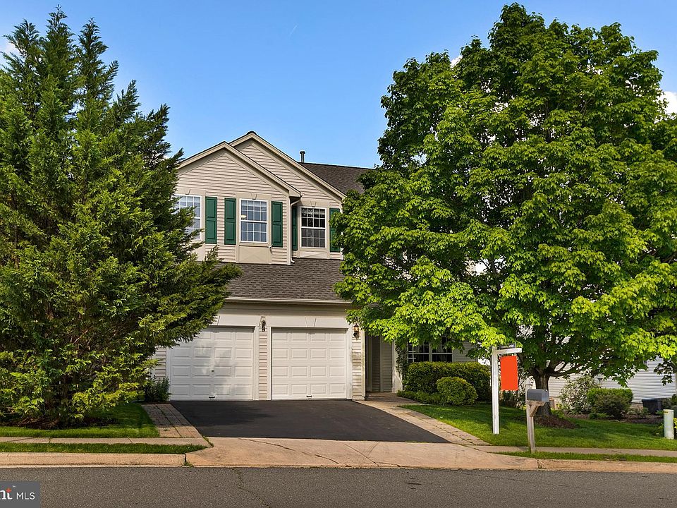 1st image of 14006 Wood Rock Way