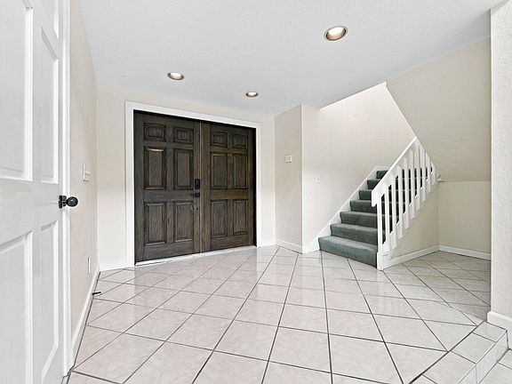 4th image of 12871 La Rochelle Circle