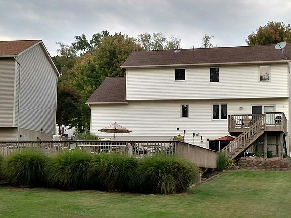 2nd image of 1922 Cherrywood Ln