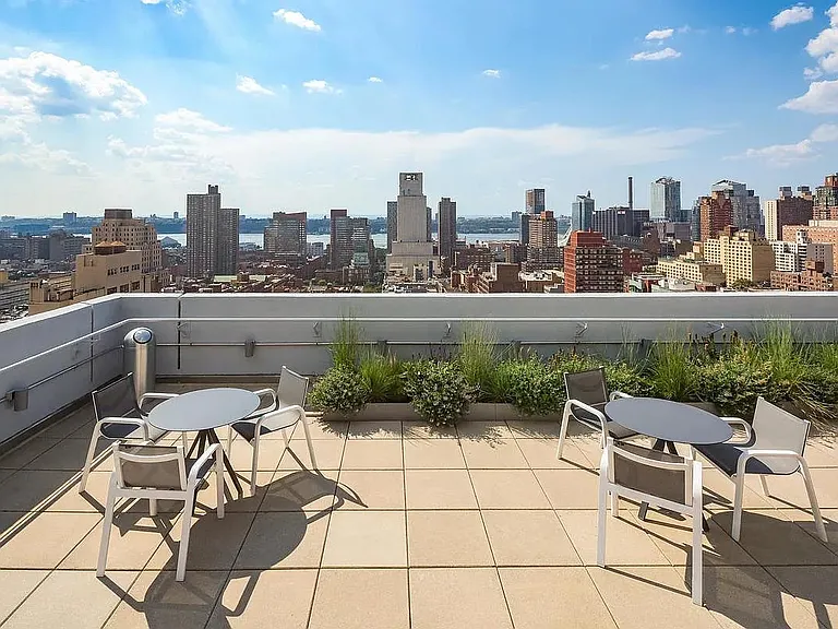 301 W 53rd St #21K — Photo 15