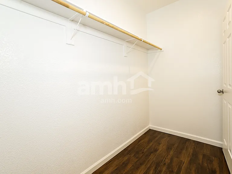 2215 Eagle Greens Dr — Photo 10