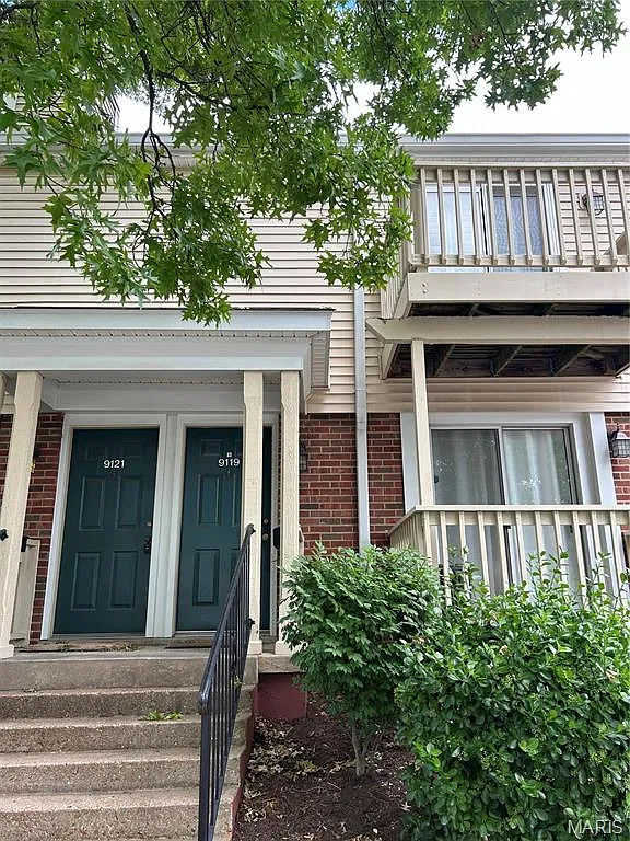 2 bed, 1.0 bath, $1,550 — Photo 1