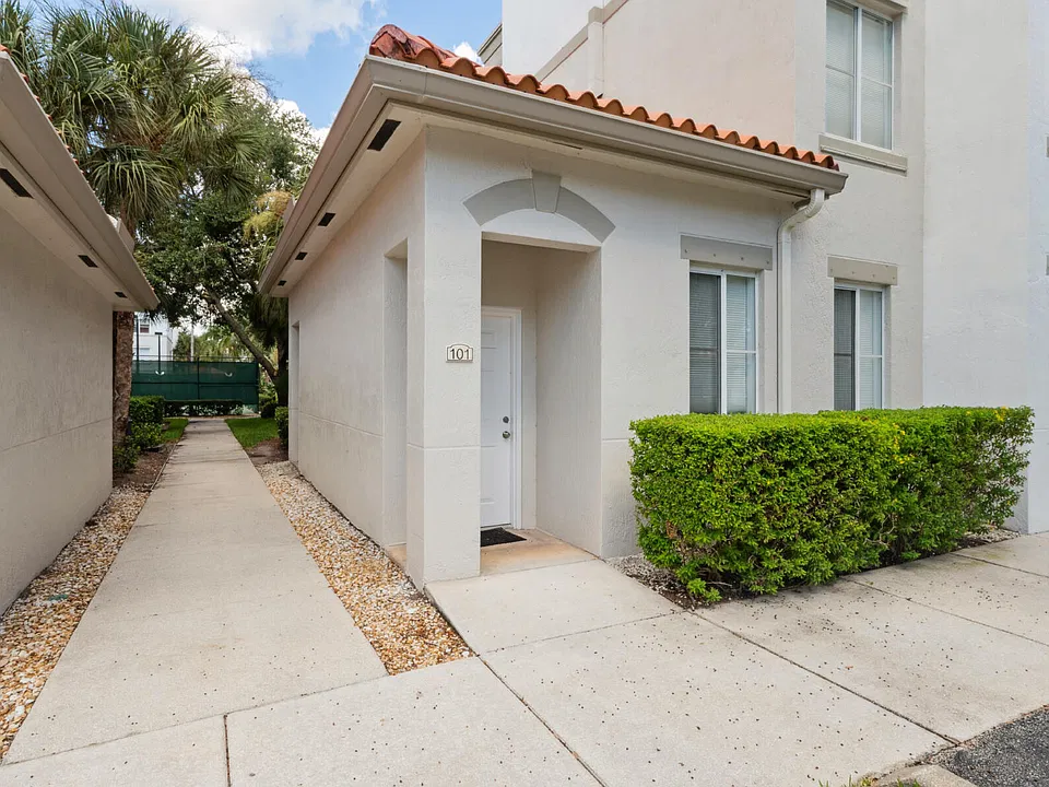 11022 Legacy Dr #101