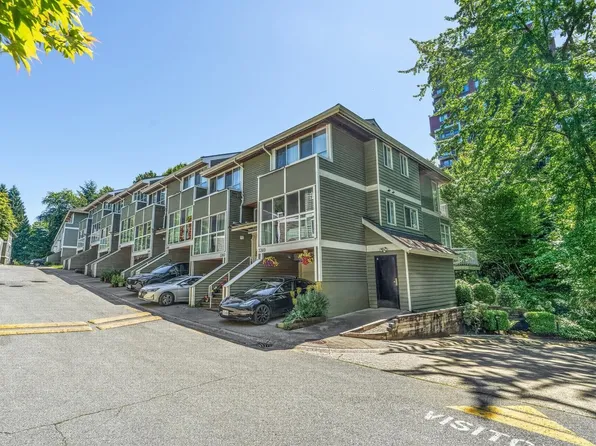 3360 Cobblestone Ave, Vancouver, BC V5S 4S4