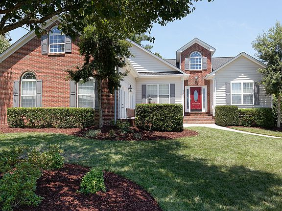 Beautifully Landscaped 