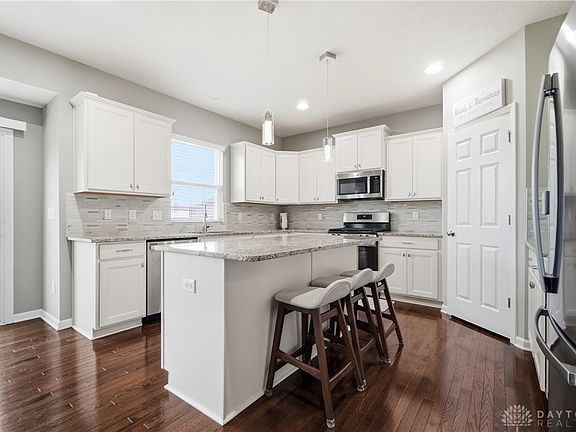 2nd image of 5705 Arbor Park Dr