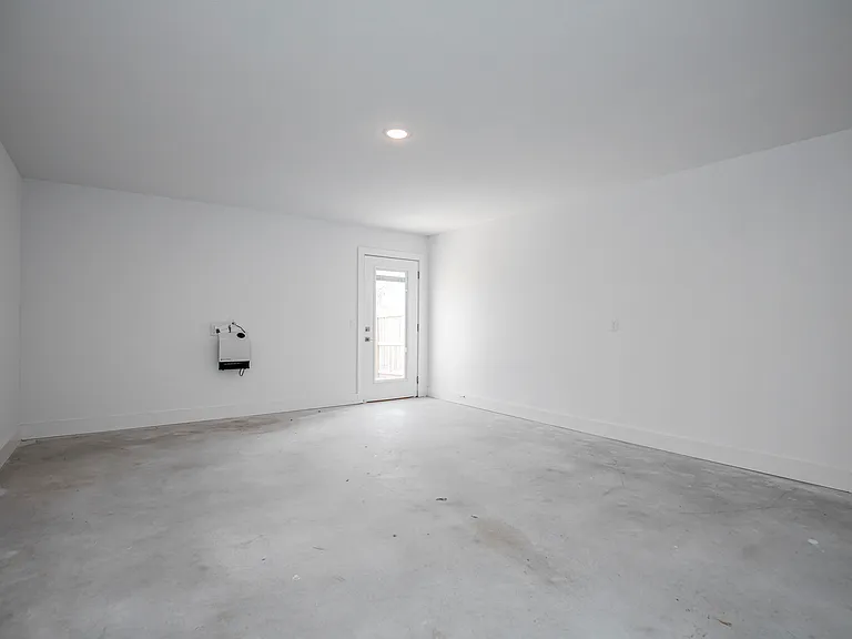 2630 Livingston Sq #1.0 — Photo 11