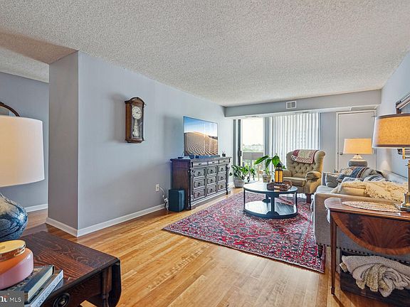 5th image of 5300 Holmes Run Pkwy APT 1219