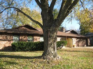 1404 S Oakland Ave, Bolivar, MO 65613