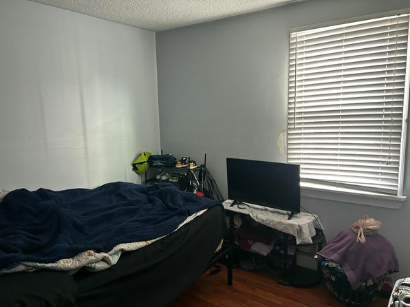 charleston-south-carolina-2082297296 picture