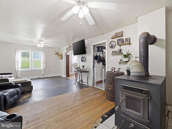 5th image of 11125 Sylvan Dr