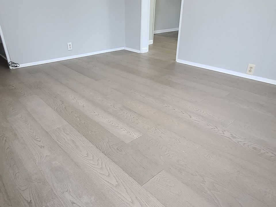 Living area 1st floor - new hardwood flooring throughout