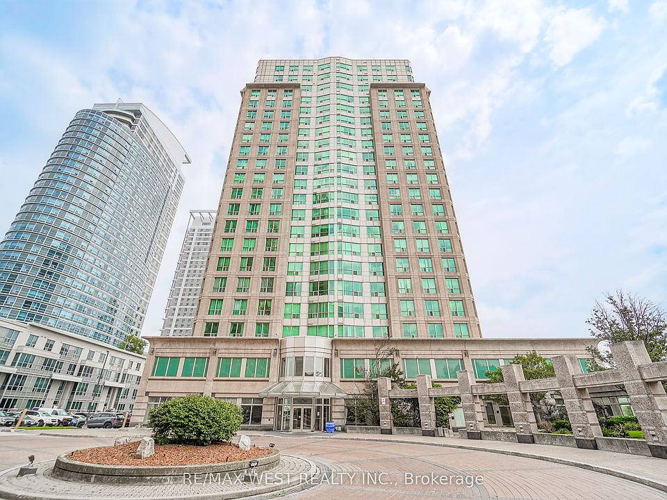 1st image of 8 Lee Centre Dr #Penthouse 103