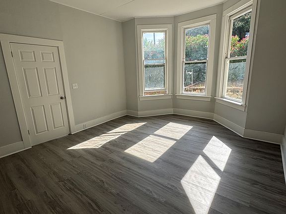 5th image of 569 Kellogg St