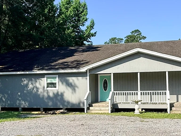 3235 Highway 1131 — Photo 2
