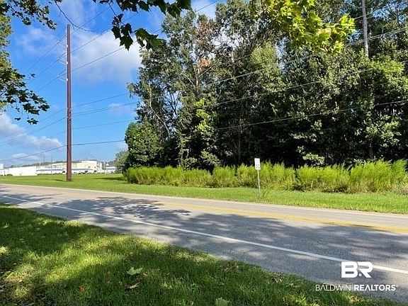 3rd image of Azalea Ave