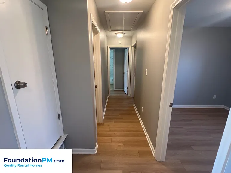 388 McFarland Dr — Photo 9