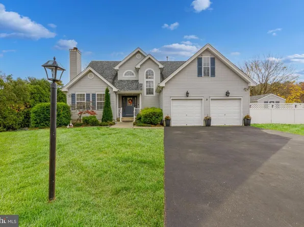 25 Nelson Dr, Barnegat, NJ 08005