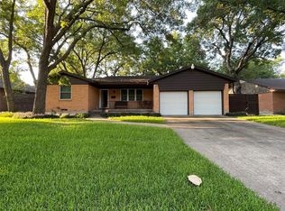 2730 Larkspur Ln, Dallas, TX 75233